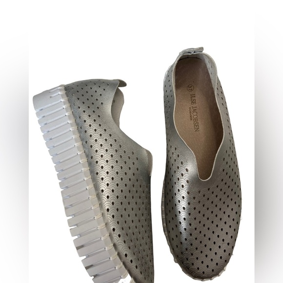 Ilse Jacobson The On-The-Go-Platform-Slip-On in Silver Size 37/ US Size 6.5 - Picture 6 of 8